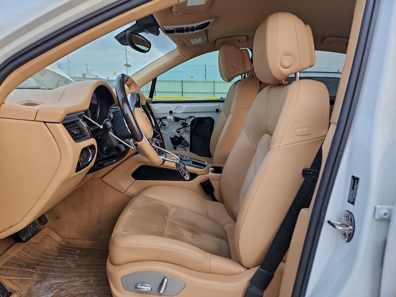 2015 PORSCHE MACAN S photo 7