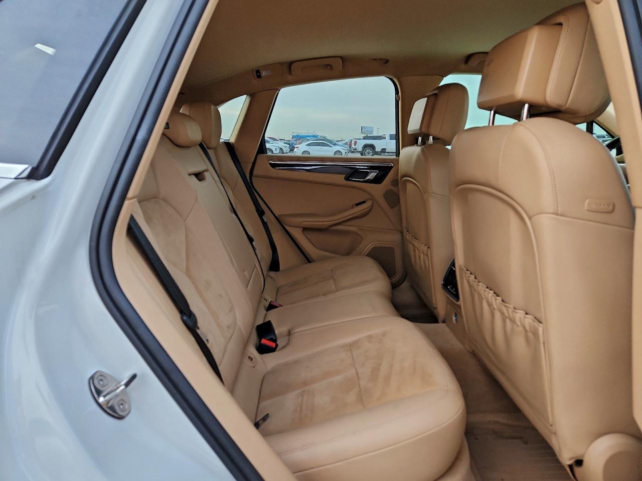 2015 PORSCHE MACAN S photo 11