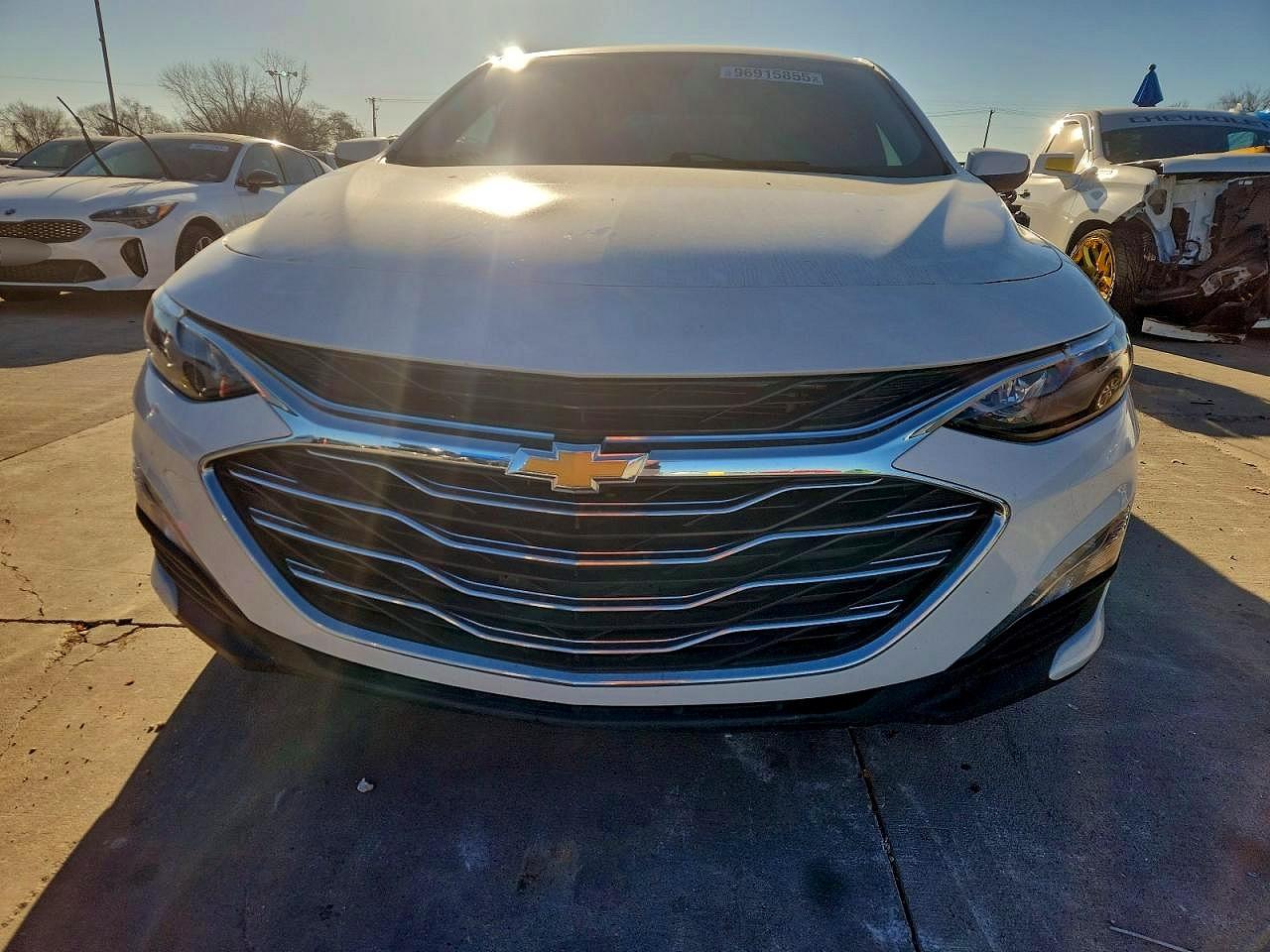 2024 CHEVROLET MALIBU LT photo 5