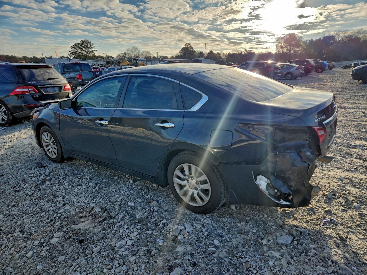 2017 NISSAN ALTIMA 2.5 photo 2