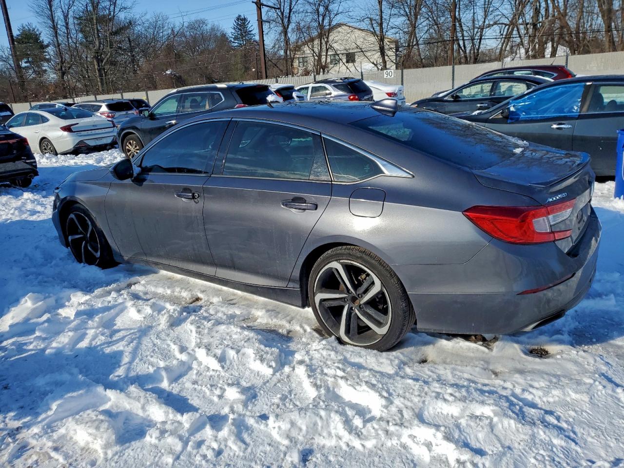 2018 HONDA ACCORD SPORT photo 2