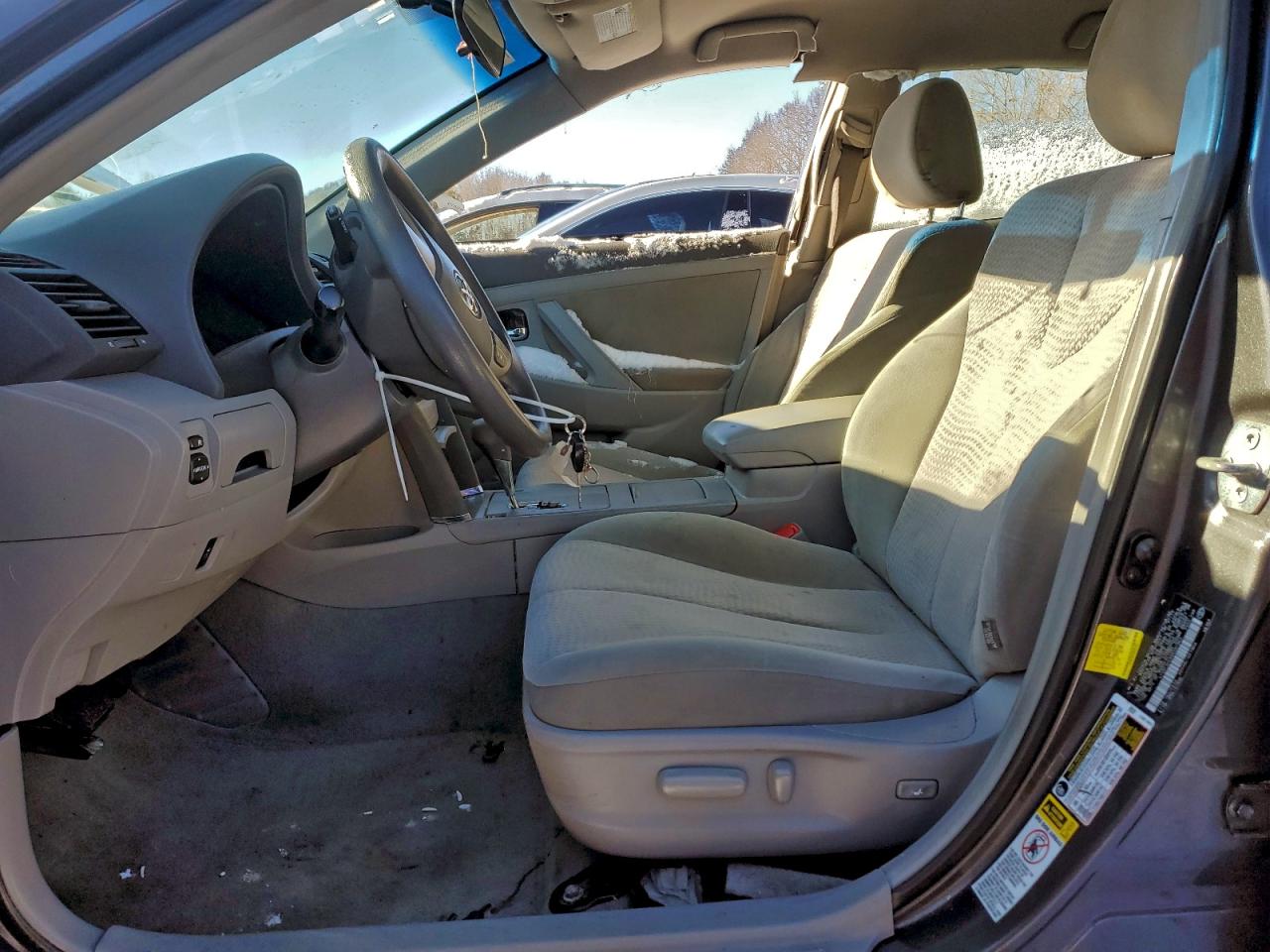 2011 TOYOTA CAMRY BASE photo 7