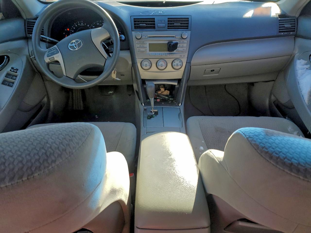 2011 TOYOTA CAMRY BASE photo 8