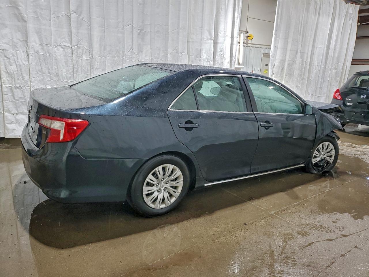 2012 TOYOTA CAMRY BASE photo 3