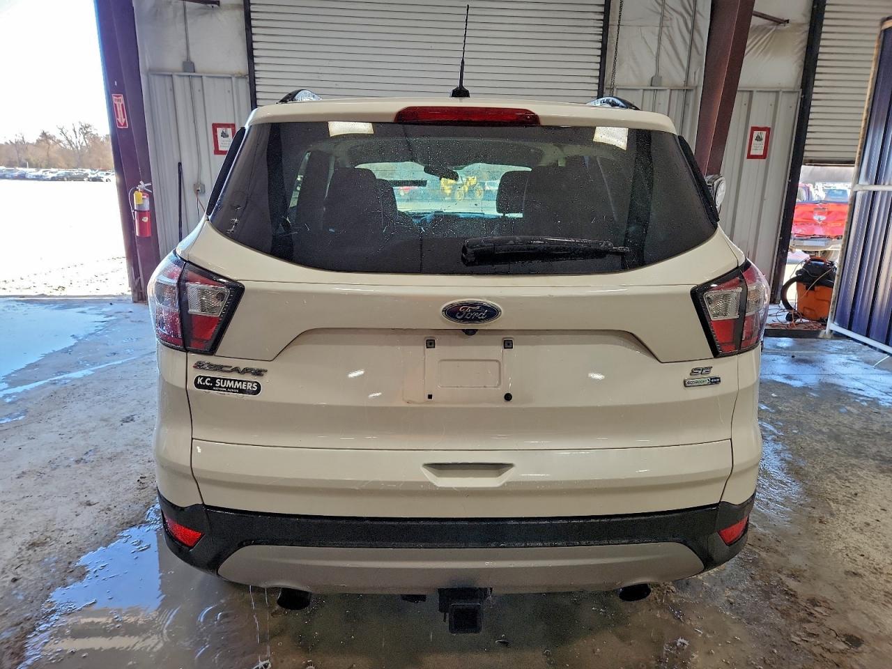 2017 FORD ESCAPE SE photo 6