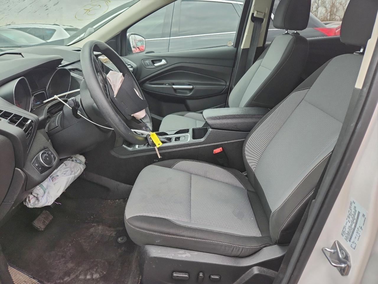 2017 FORD ESCAPE SE photo 7