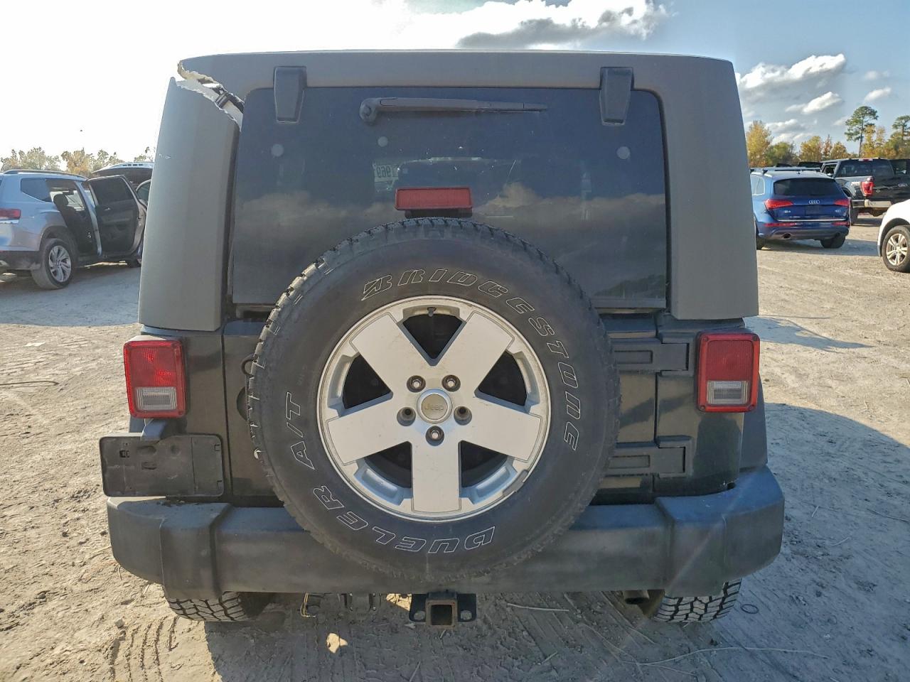 2007 JEEP WRANGLER SAHARA photo 6