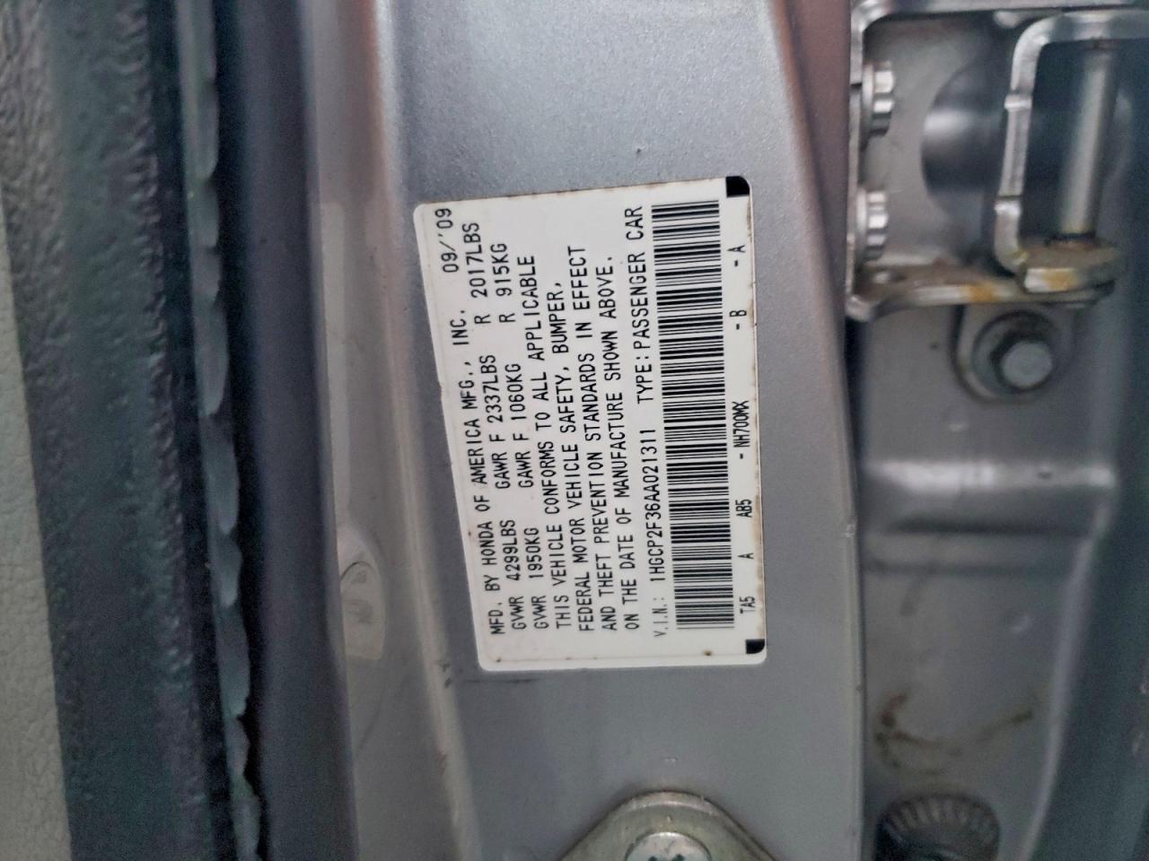 2010 HONDA ACCORD LX photo 12