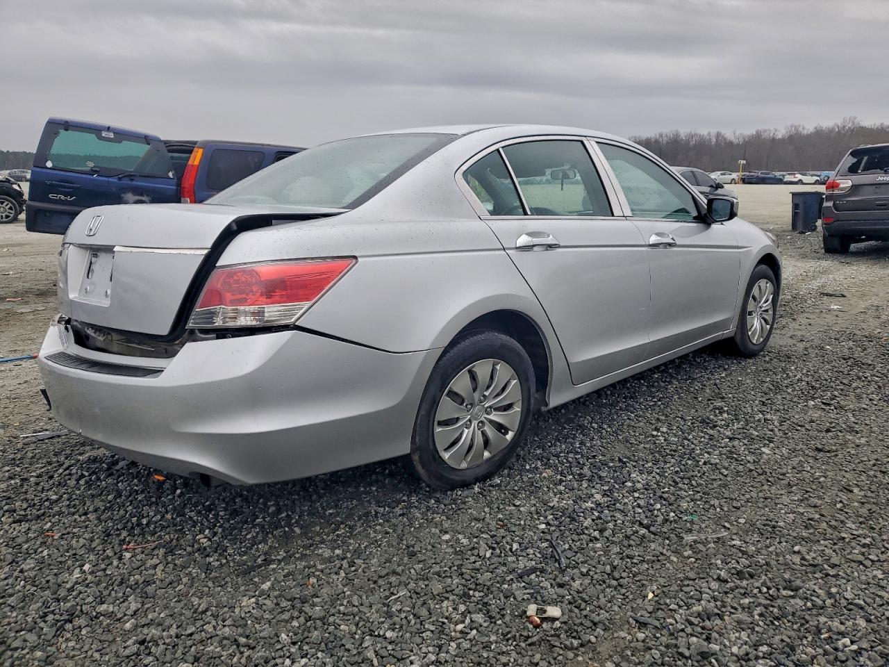 2010 HONDA ACCORD LX photo 3