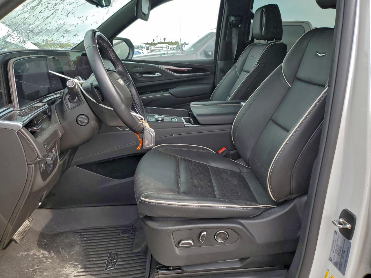 2024 CADILLAC ESCALADE ESV SPORT photo 7