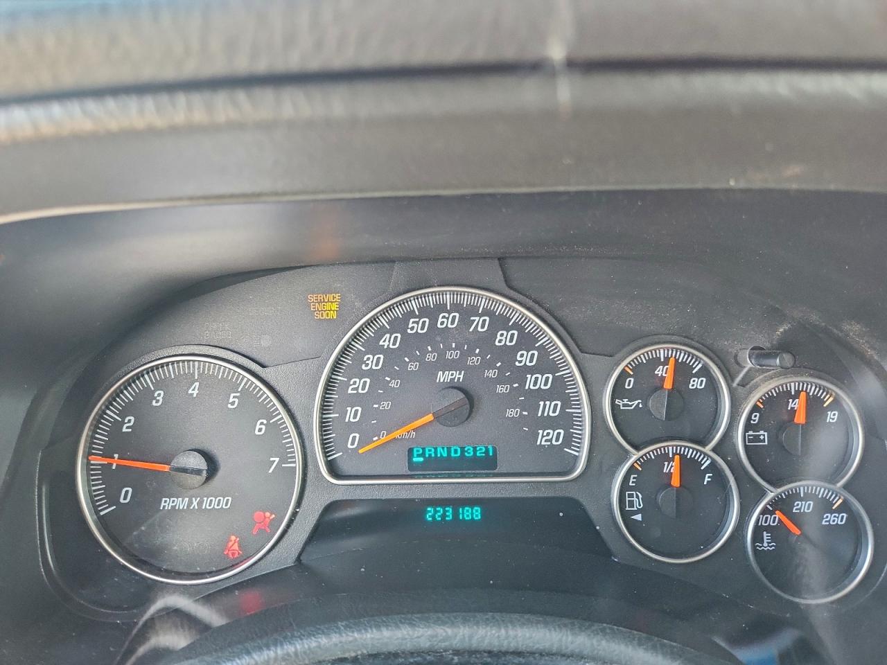2002 GMC ENVOY XL photo 9