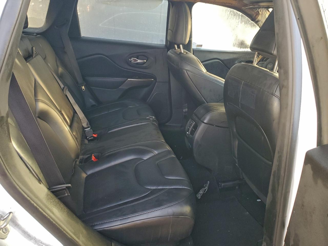 2021 JEEP CHEROKEE LATITUDE LUX photo 31