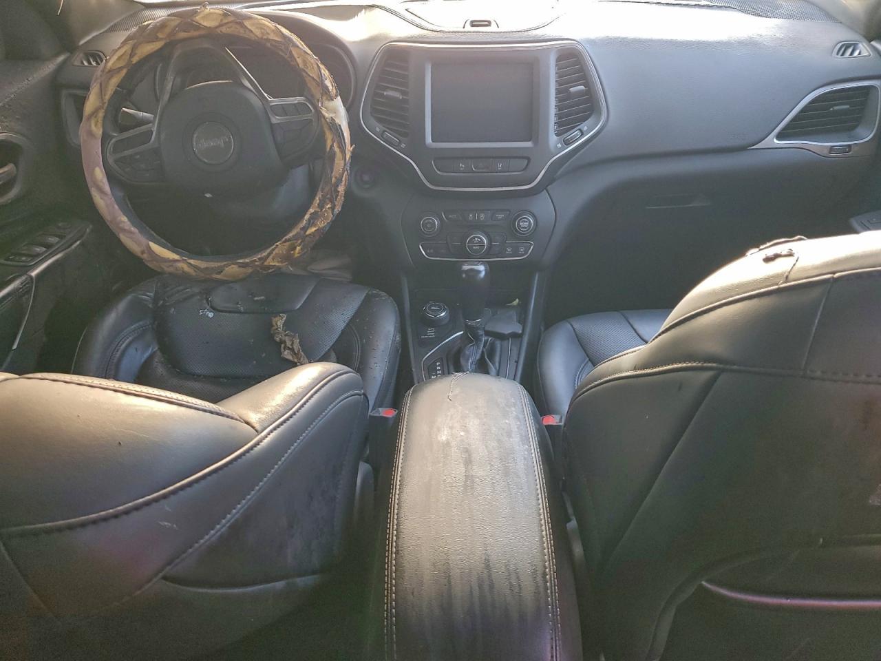 2021 JEEP CHEROKEE LATITUDE LUX photo 22