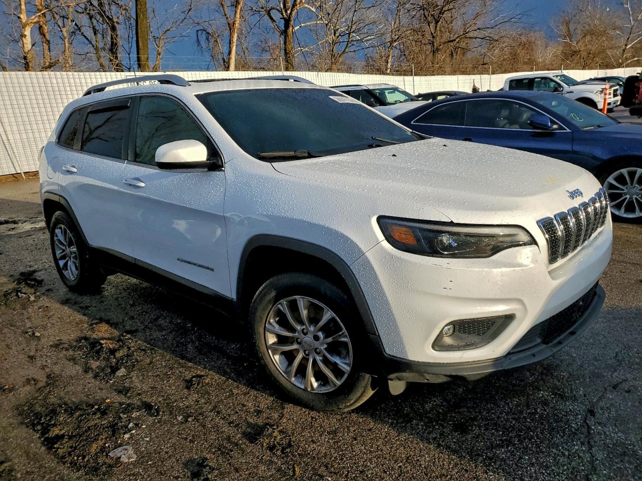 2021 JEEP CHEROKEE LATITUDE LUX photo 10