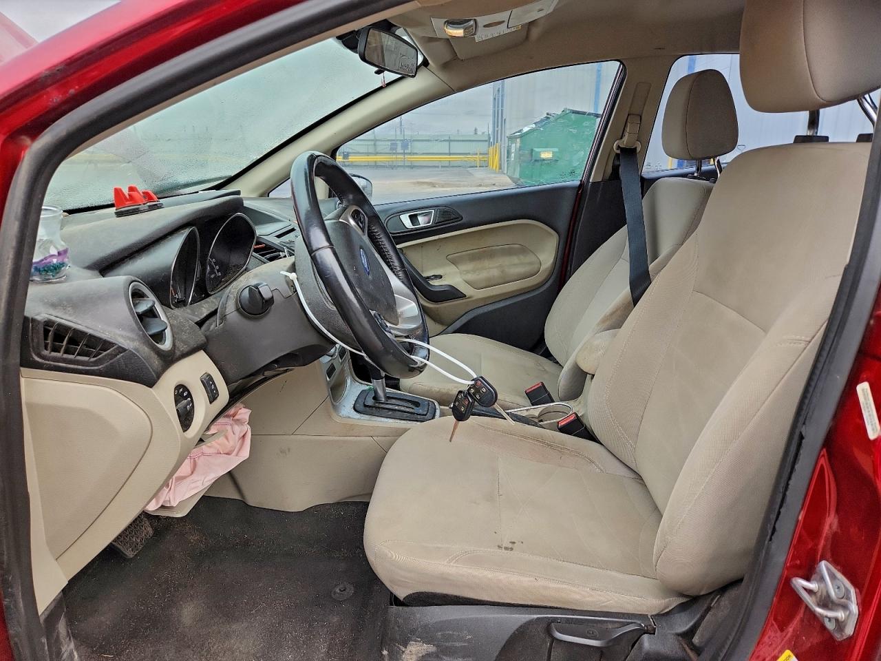 2016 FORD FIESTA SE photo 7
