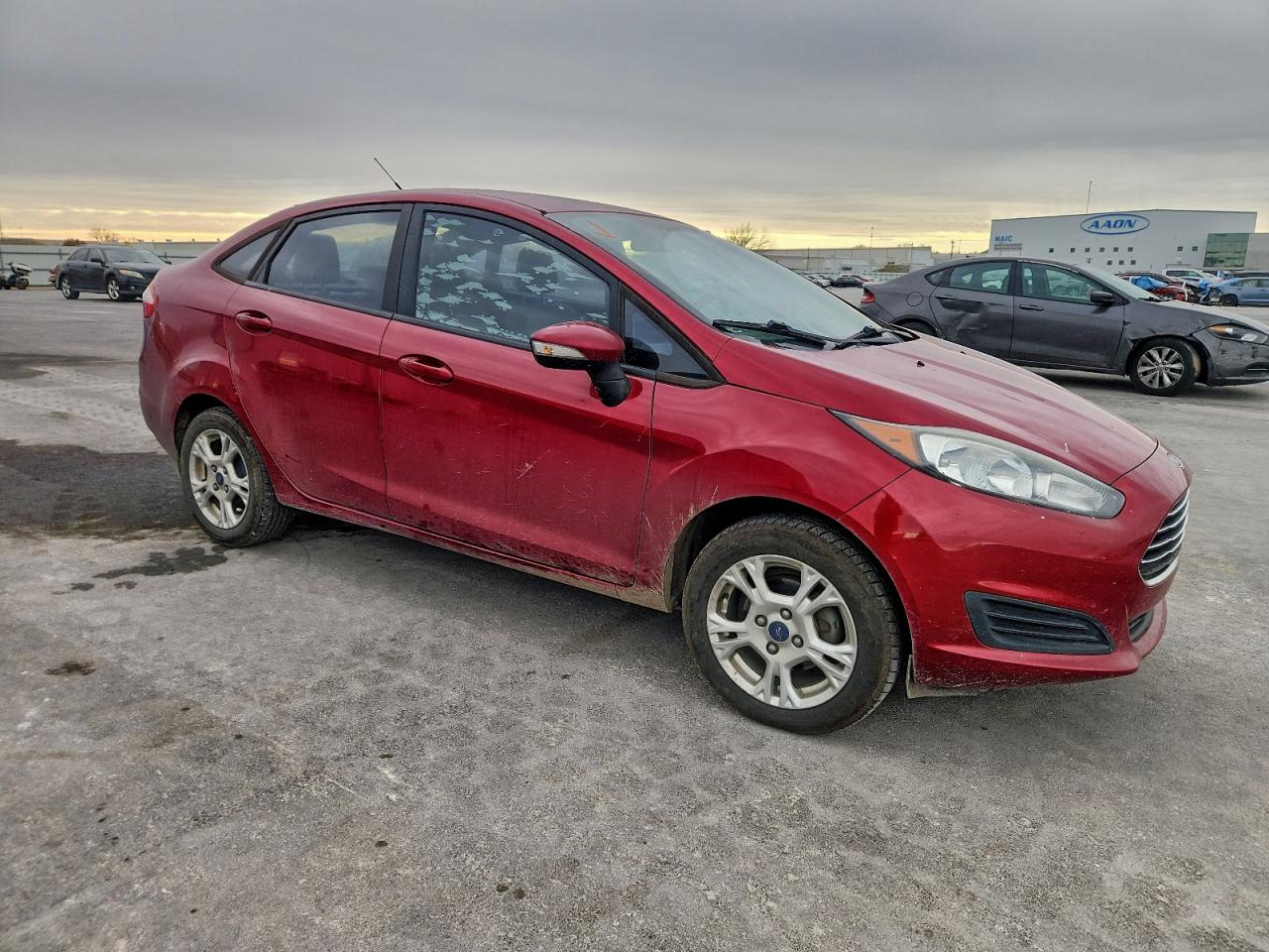 2016 FORD FIESTA SE photo 4