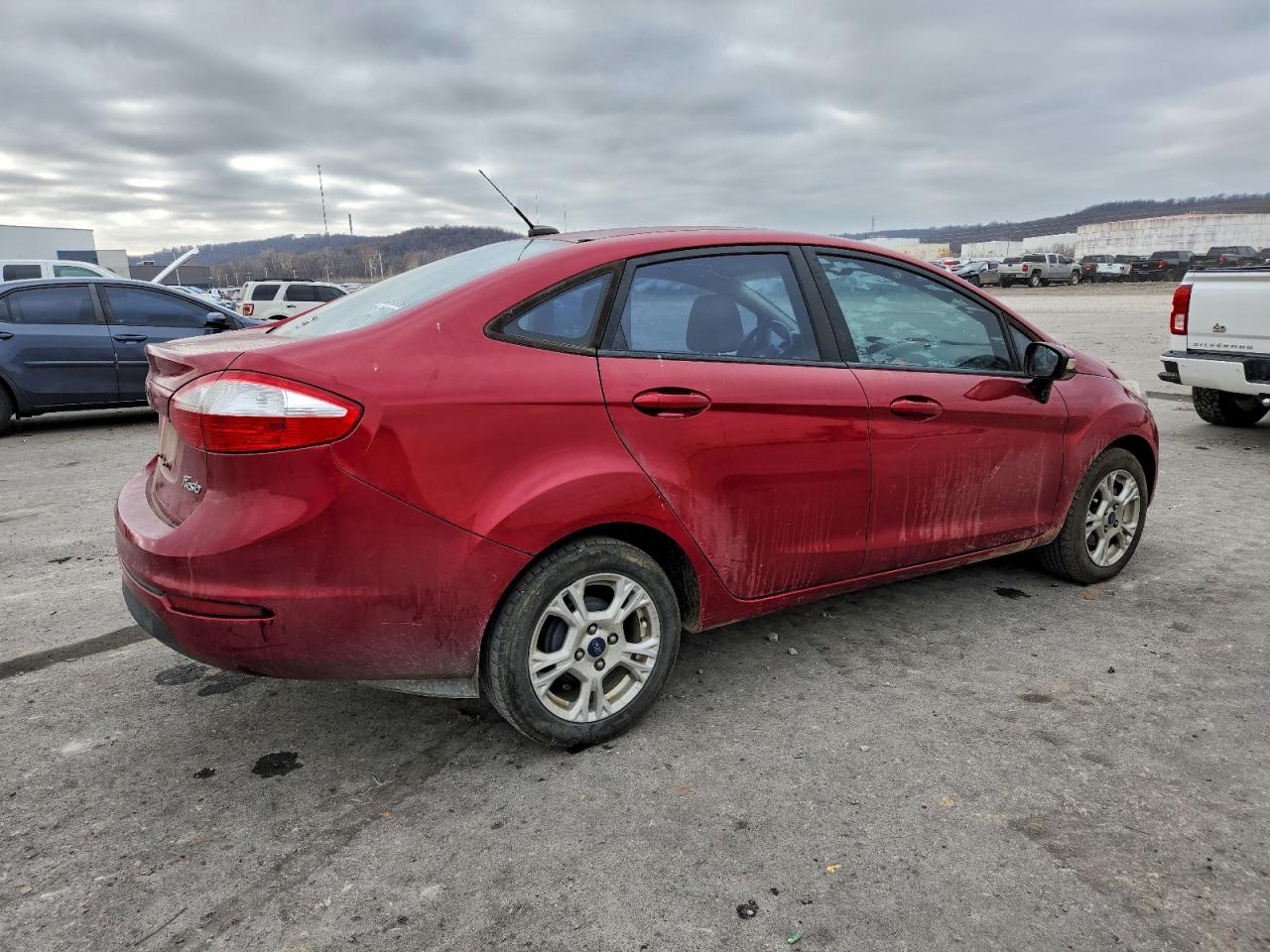 2016 FORD FIESTA SE photo 3