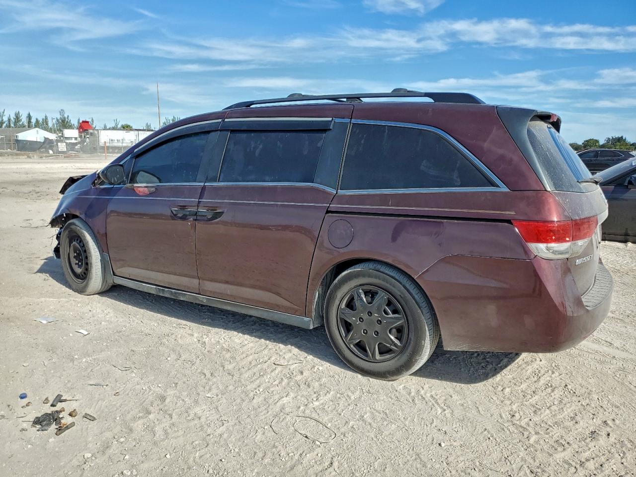 2014 HONDA ODYSSEY LX photo 2
