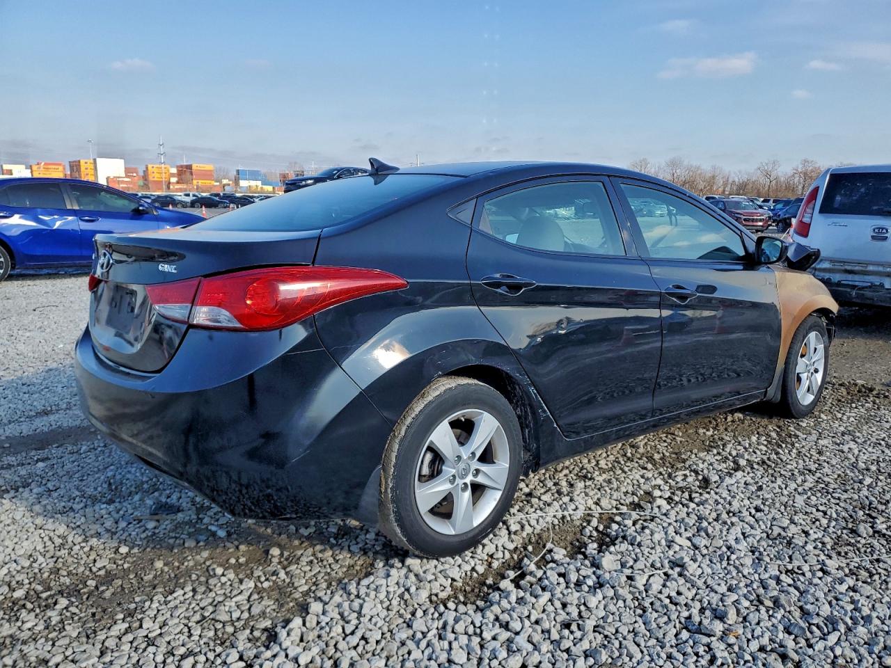 2013 HYUNDAI ELANTRA GLS photo 3
