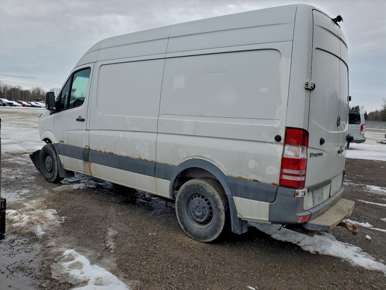 2013 MERCEDES-BENZ SPRINTER 2500 photo 2