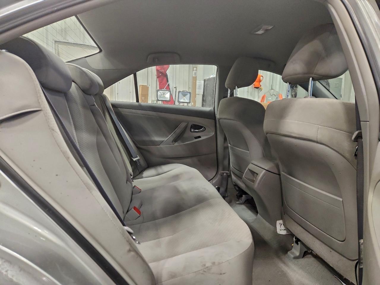 2009 TOYOTA CAMRY BASE photo 10