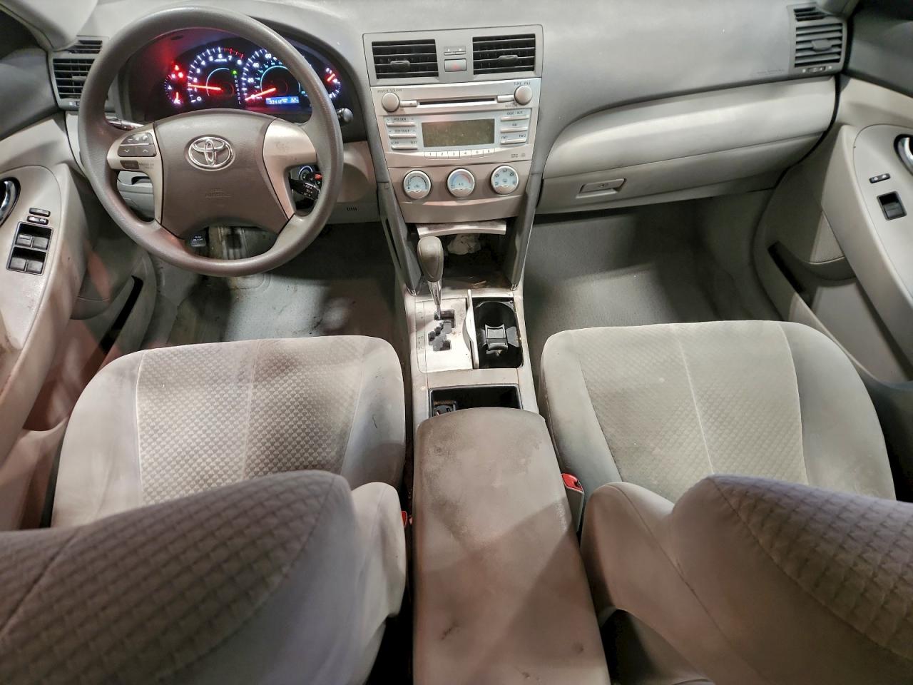 2009 TOYOTA CAMRY BASE photo 8