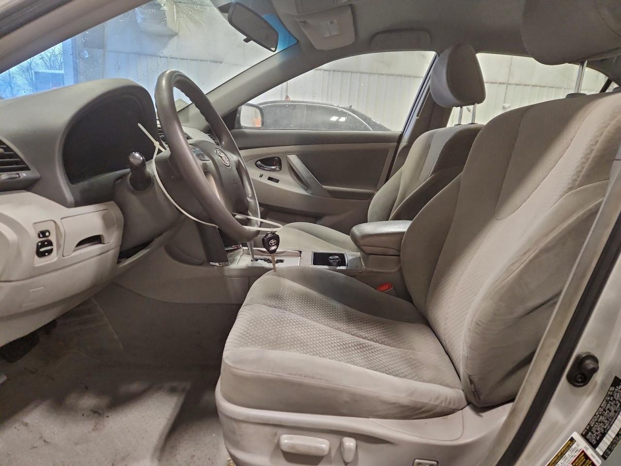 2009 TOYOTA CAMRY BASE photo 7