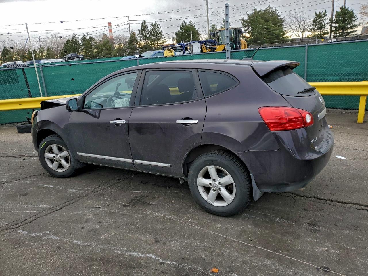 2013 NISSAN ROGUE S photo 2