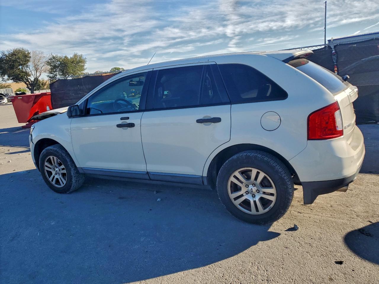 2013 FORD EDGE SE photo 2