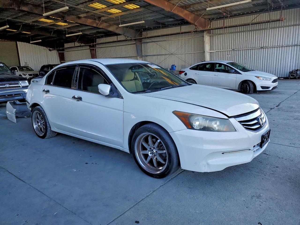 2012 HONDA ACCORD LXP photo 4