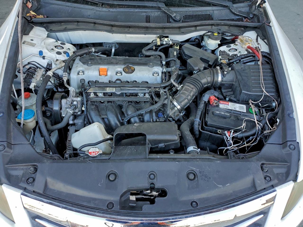 2012 HONDA ACCORD LXP photo 11