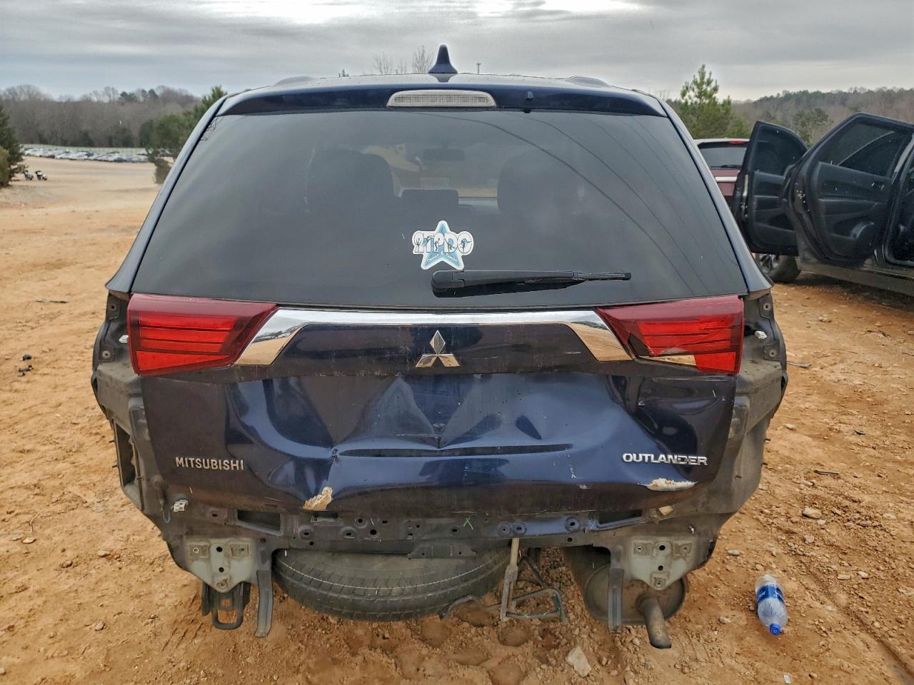 2018 MITSUBISHI OUTLANDER ES photo 6
