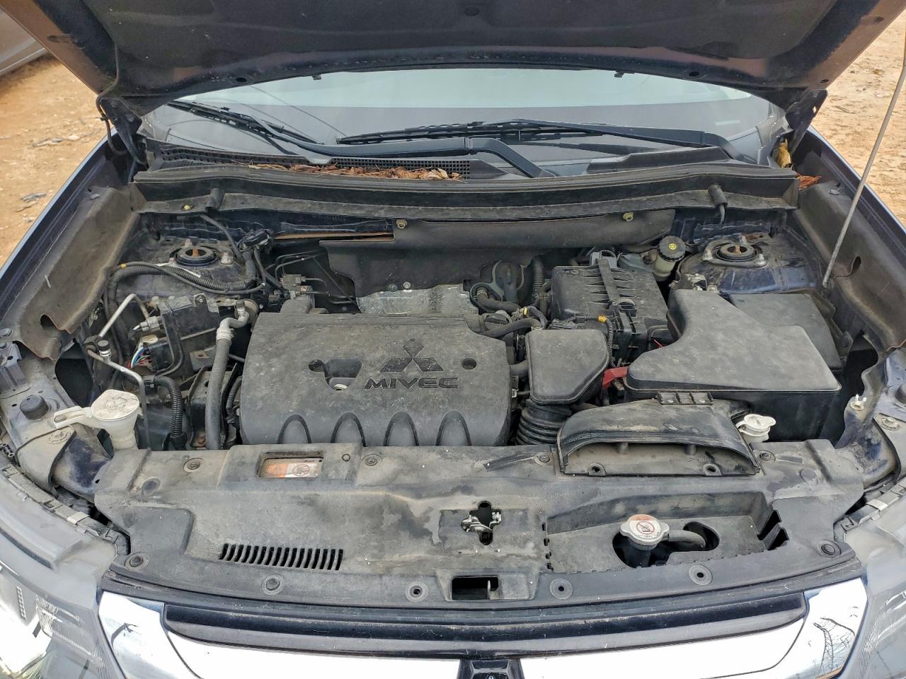 2018 MITSUBISHI OUTLANDER ES photo 12