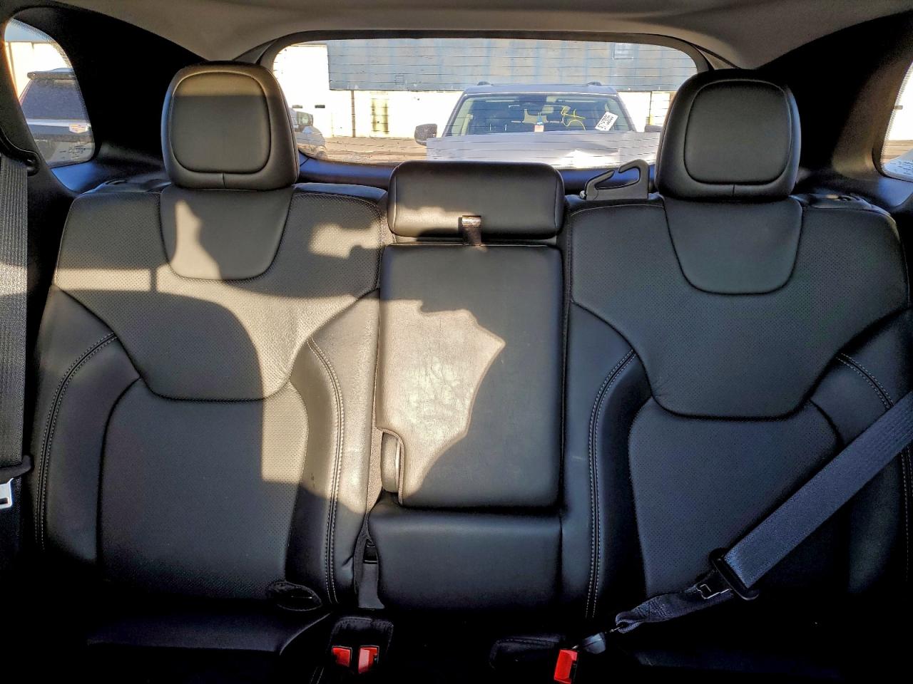 2021 JEEP CHEROKEE LATITUDE LUX photo 10