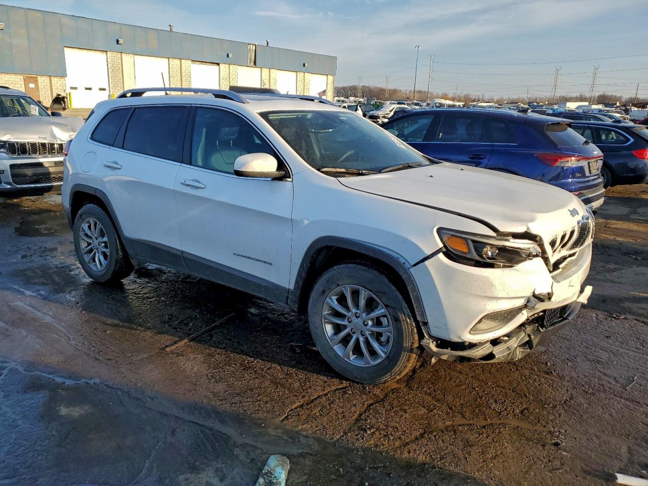 2021 JEEP CHEROKEE LATITUDE LUX photo 4