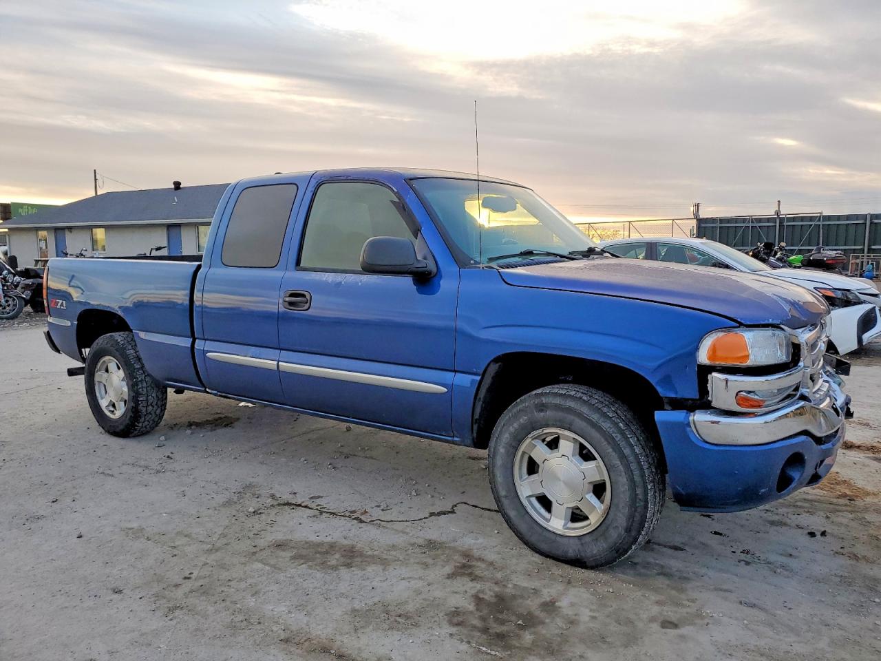 2004 GMC NEW SIERRA K1500 photo 4
