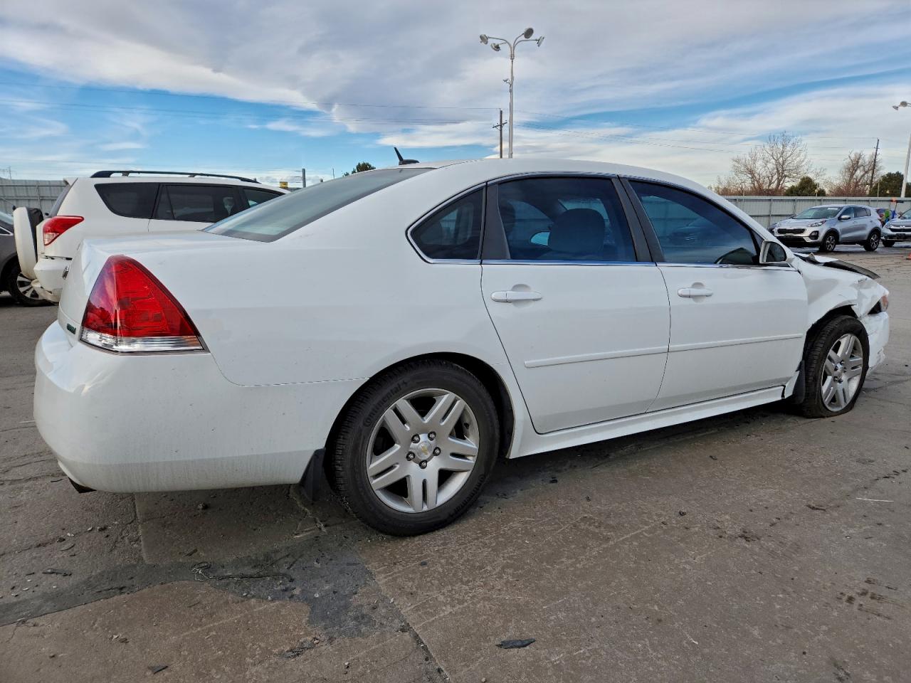 2013 CHEVROLET IMPALA LT photo 3