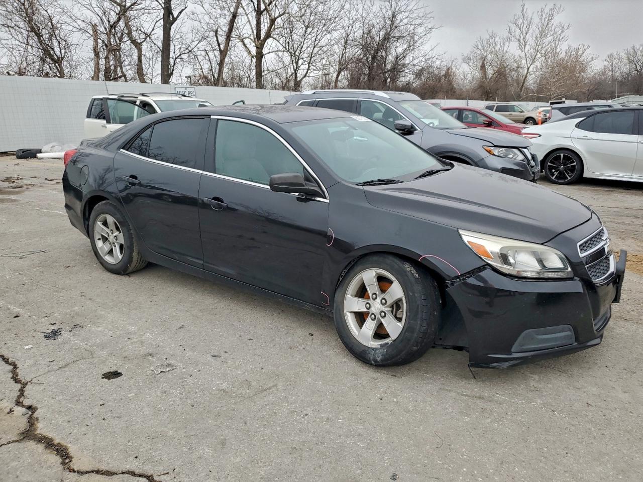 2013 CHEVROLET MALIBU LS photo 4