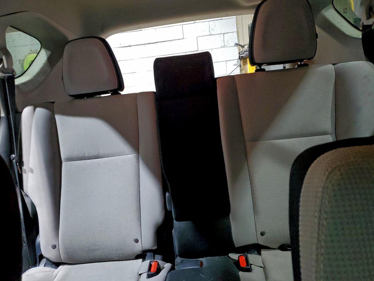 2016 TOYOTA RAV4 XLE photo 10