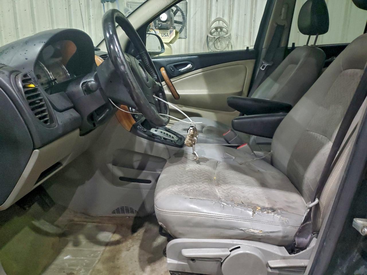 2006 SATURN VUE photo 7