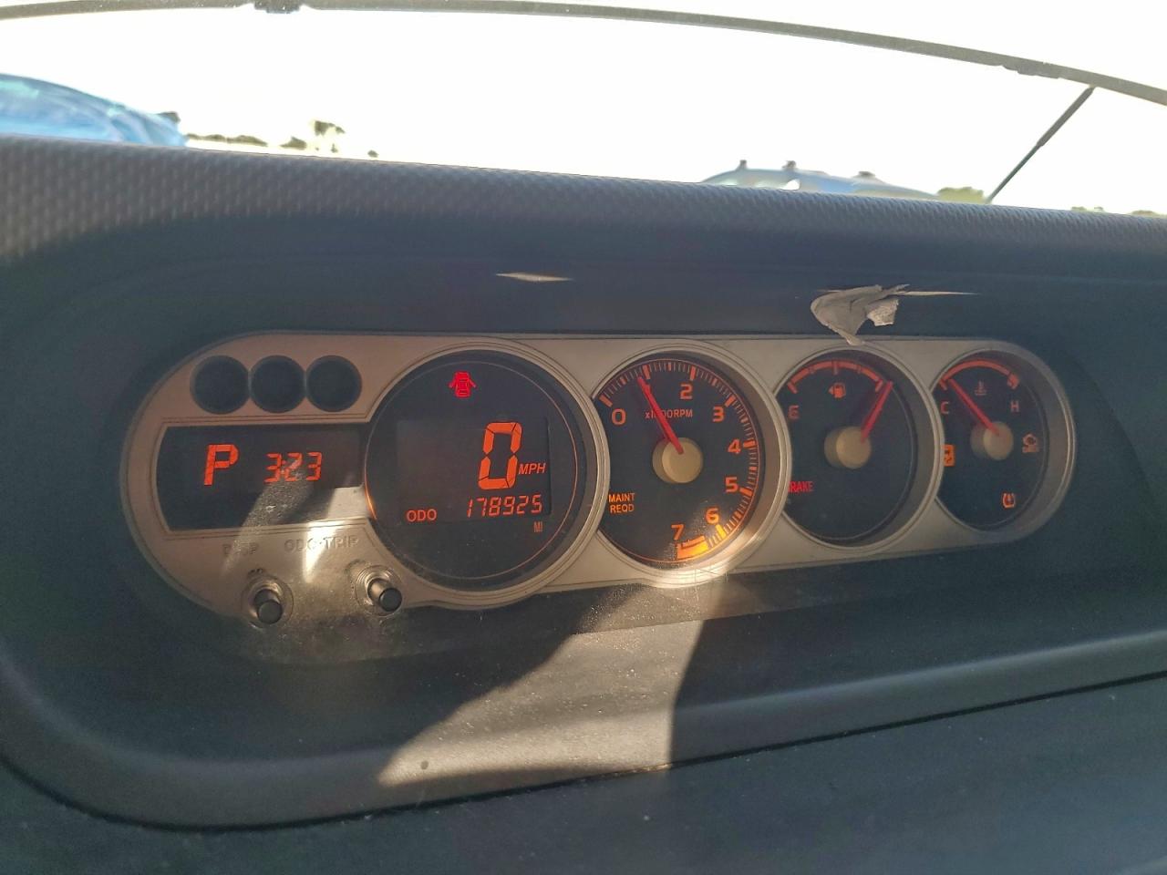 2008 TOYOTA SCION XB photo 9
