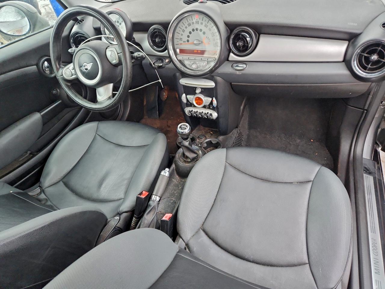 2010 MINI COOPER photo 8