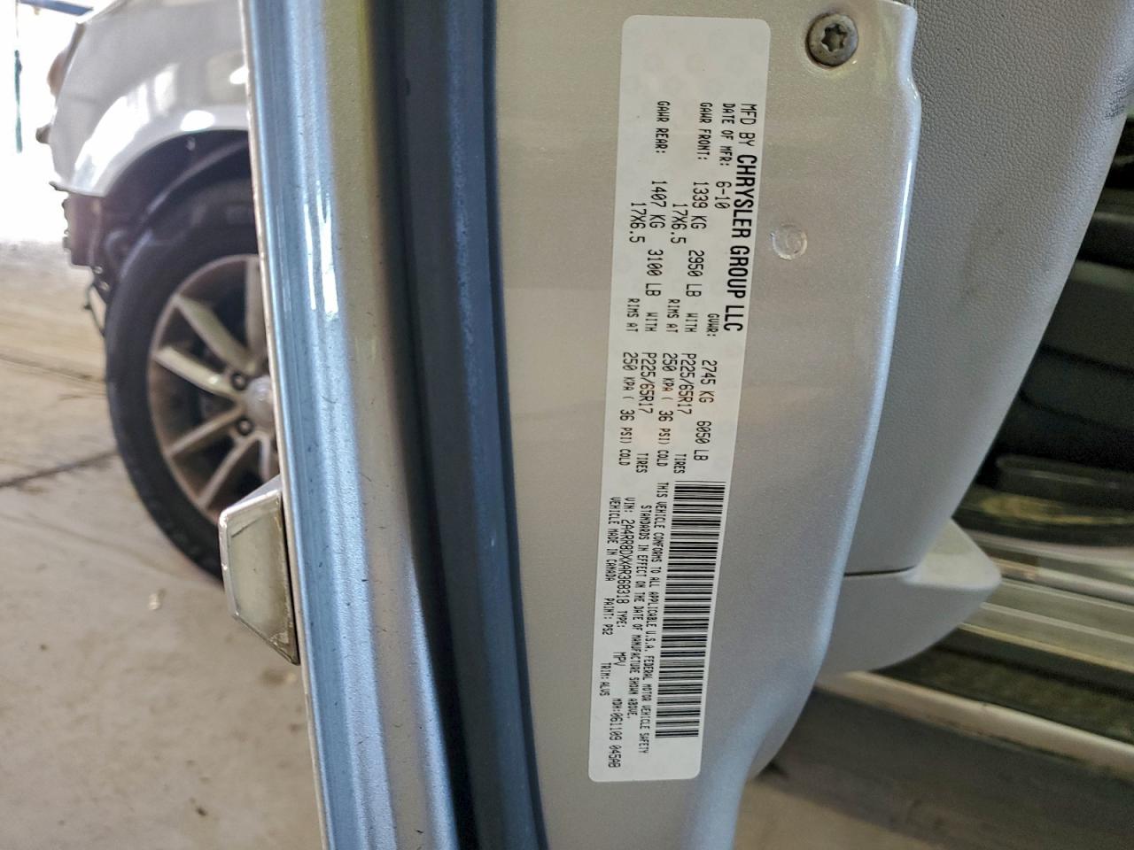 2010 CHRYSLER TOWN & COUNTRY TOURING PLUS photo 14