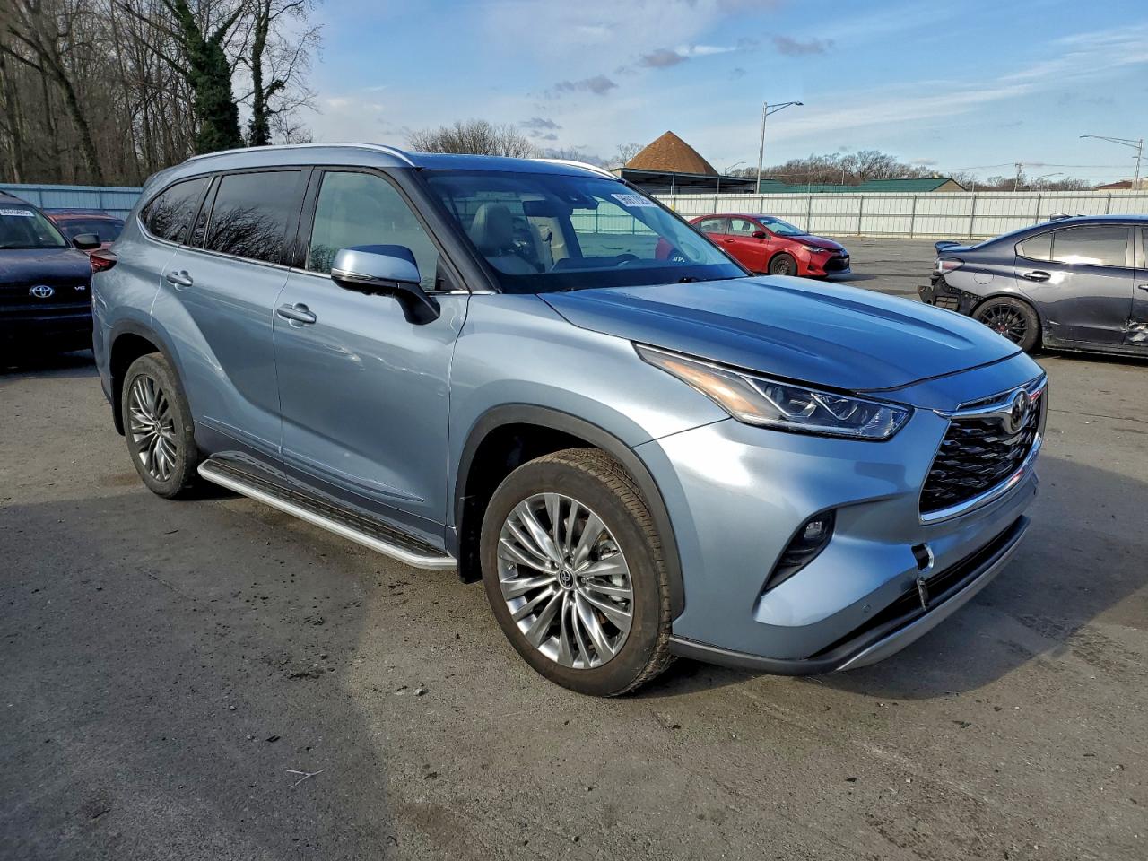 2024 TOYT HIGHLANDER PLATINUM photo 4
