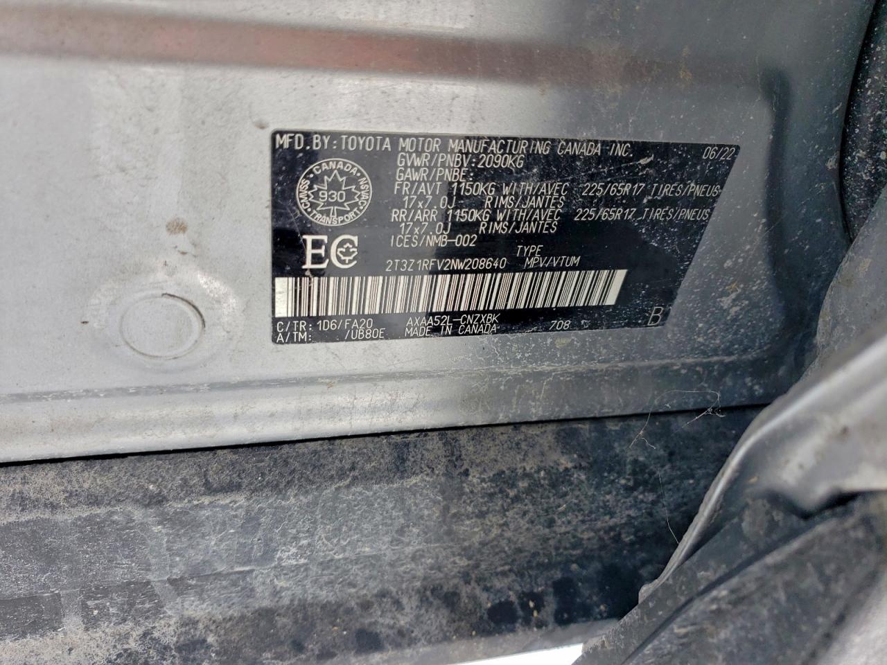 2022 TOYOTA RAV4 LE photo 13