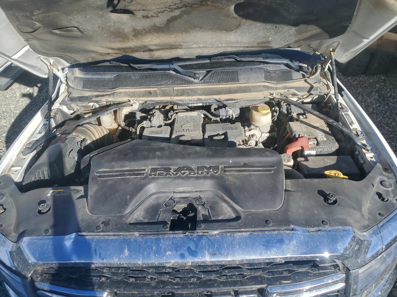 2022 RAM 3500 TRUCK CAB AND CHASSIS photo 11