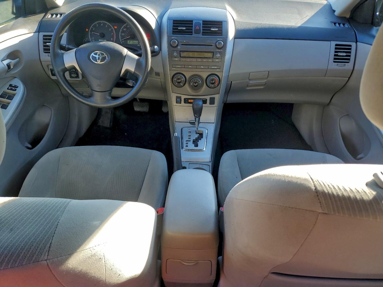 2011 TOYOTA COROLLA BASE photo 8