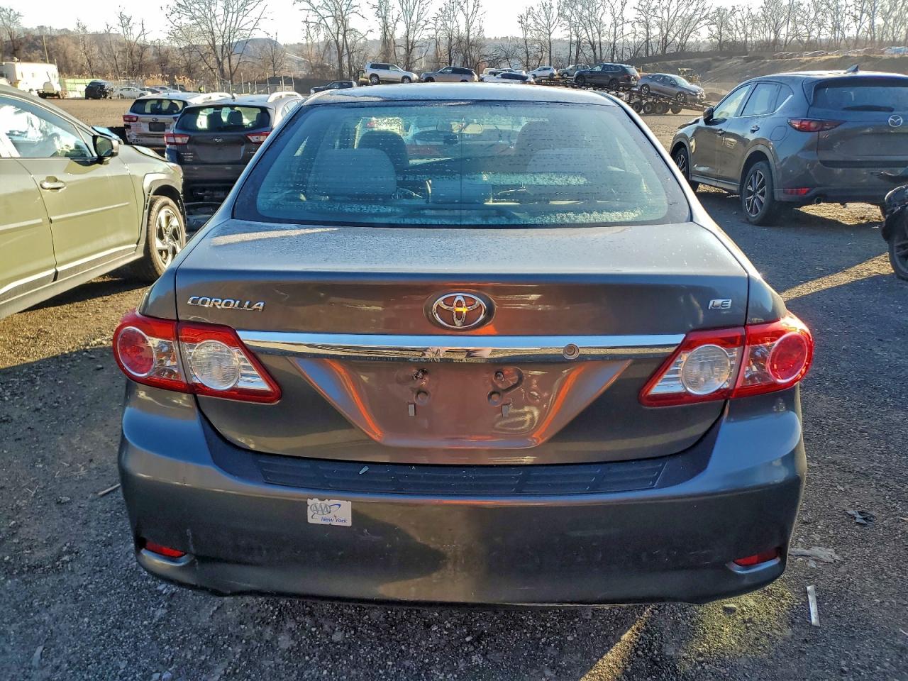 2011 TOYOTA COROLLA BASE photo 6