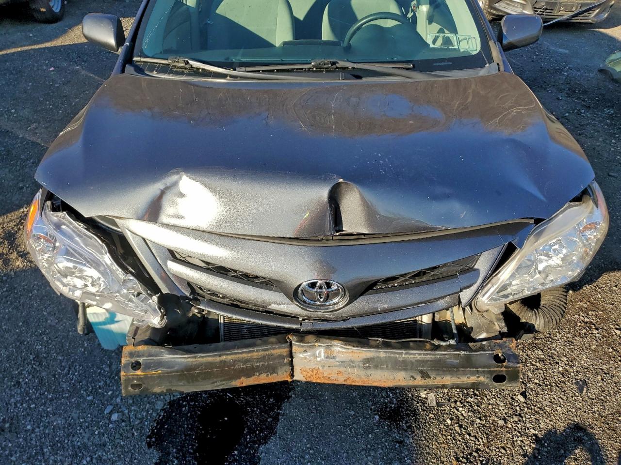 2011 TOYOTA COROLLA BASE photo 11
