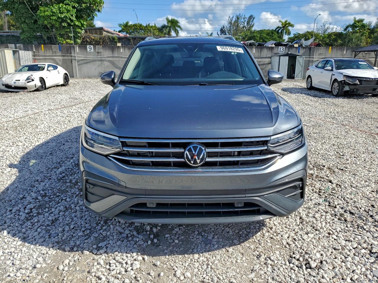 2024 VOLKSWAGEN TIGUAN SE photo 5